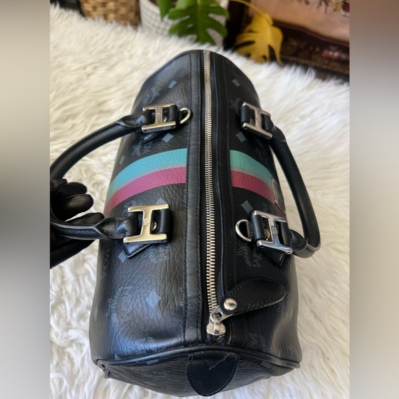 EUC mcm boston stark - Picture 6 of 15